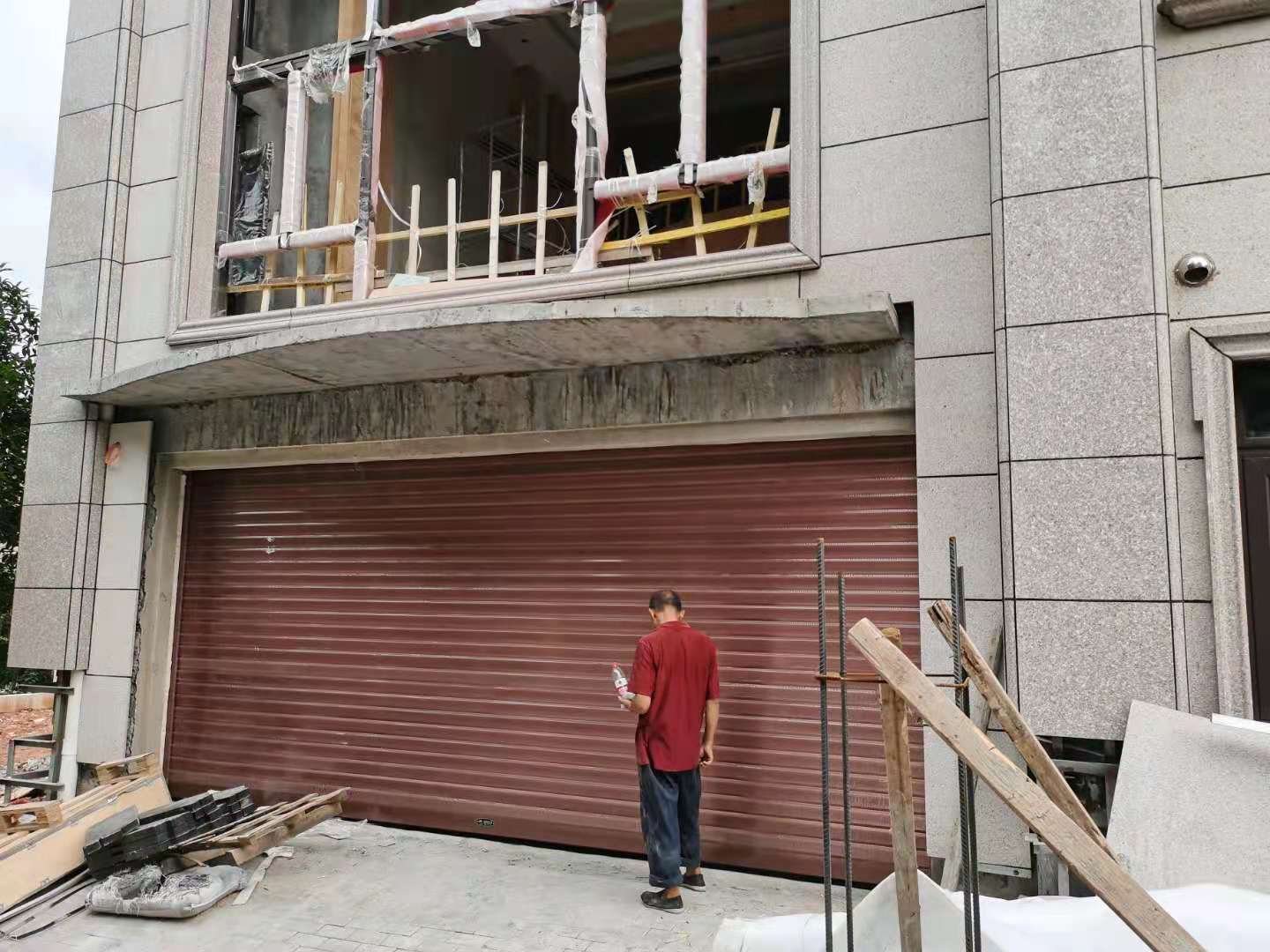 郴州市苏仙区豪门自动门销售店,自动卷闸门,车库门,感应门,铝艺 郴州市苏仙区豪门自动门销售店,自动卷闸门,车库门,感应门,铝艺
